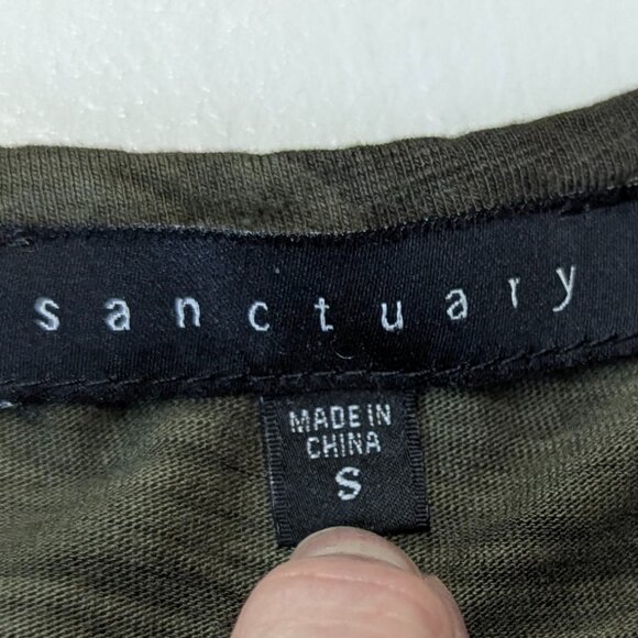 Sanctuary Size Small Camo Cold Shoulder Tee - Picture 5 of 12